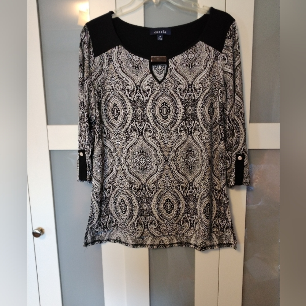 Ladies Size Med Top